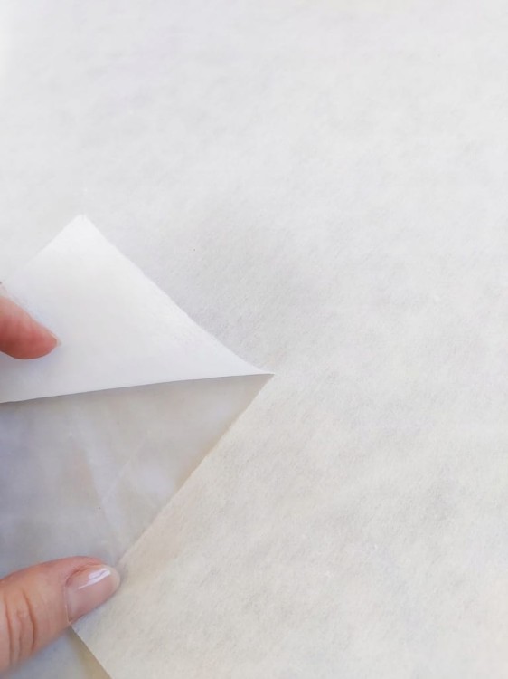 Flizelina wiskozowa 50g biała 3.jpg